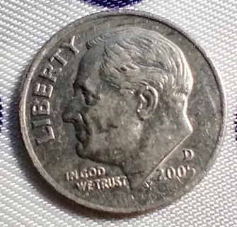 COIN 2005 D DIME WITH SMALL ERROR BOTTOM OF EAR SEE PHOTO.