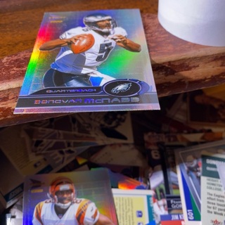 2000 pacific prism Donovan mcnabb football card 