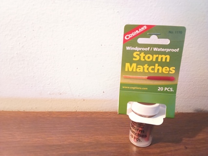 Storm Matches Waterproof WindProof Coghlans NEW 20 Matches