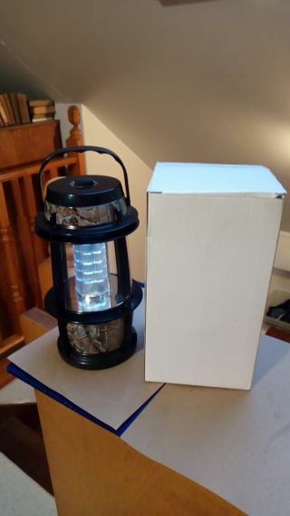 REALTREE 400 LED.. CAMPING LANTERN... .NEW IN THE BOX.