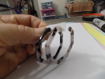 Earrings post 8 sided black and white lucite spotted 2 1/2 inch hoops