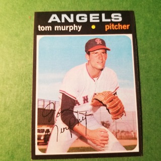 1971 Topps Vintage Baseball Card # 401 - TOM MURPHY - ANGELS - EXMT/NRMT 