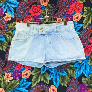 WOMEN'S TYTE SHORT SHORTS AMERICAN STANDARD WOMENS SIZE 9 DENIM SHORTS 00's Y2K