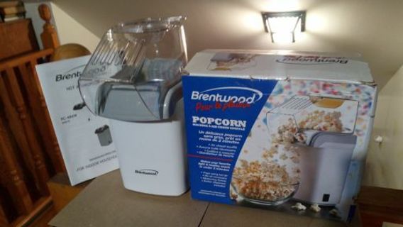 BRENTWOOD HOT AIR POPCORN POPPER. NEW IN BOX. (NEVER USED)