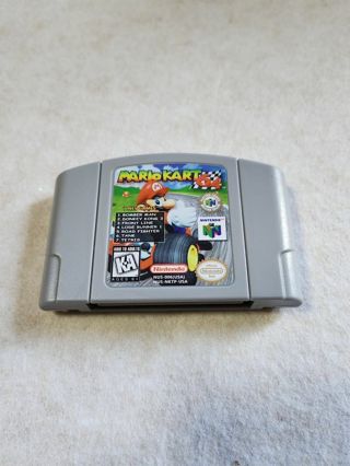 Mario kart Nintendo 64 + 7 nes games