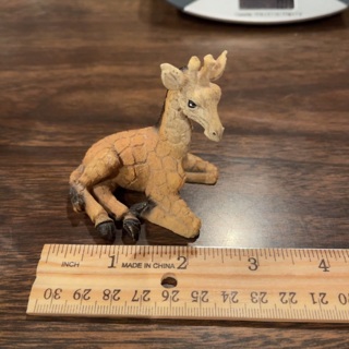 Small Giraffe Figurine Zoo Africa Animal 