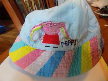 Peppa Pig embroidered childs beach hat with rainbow stripe border