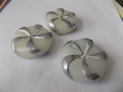 New set of 3 silver and white floating candles 2 inch like peppermint candies