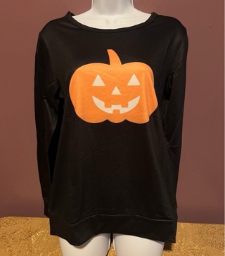 New Halloween Pumpkin Logo Top  Size Small