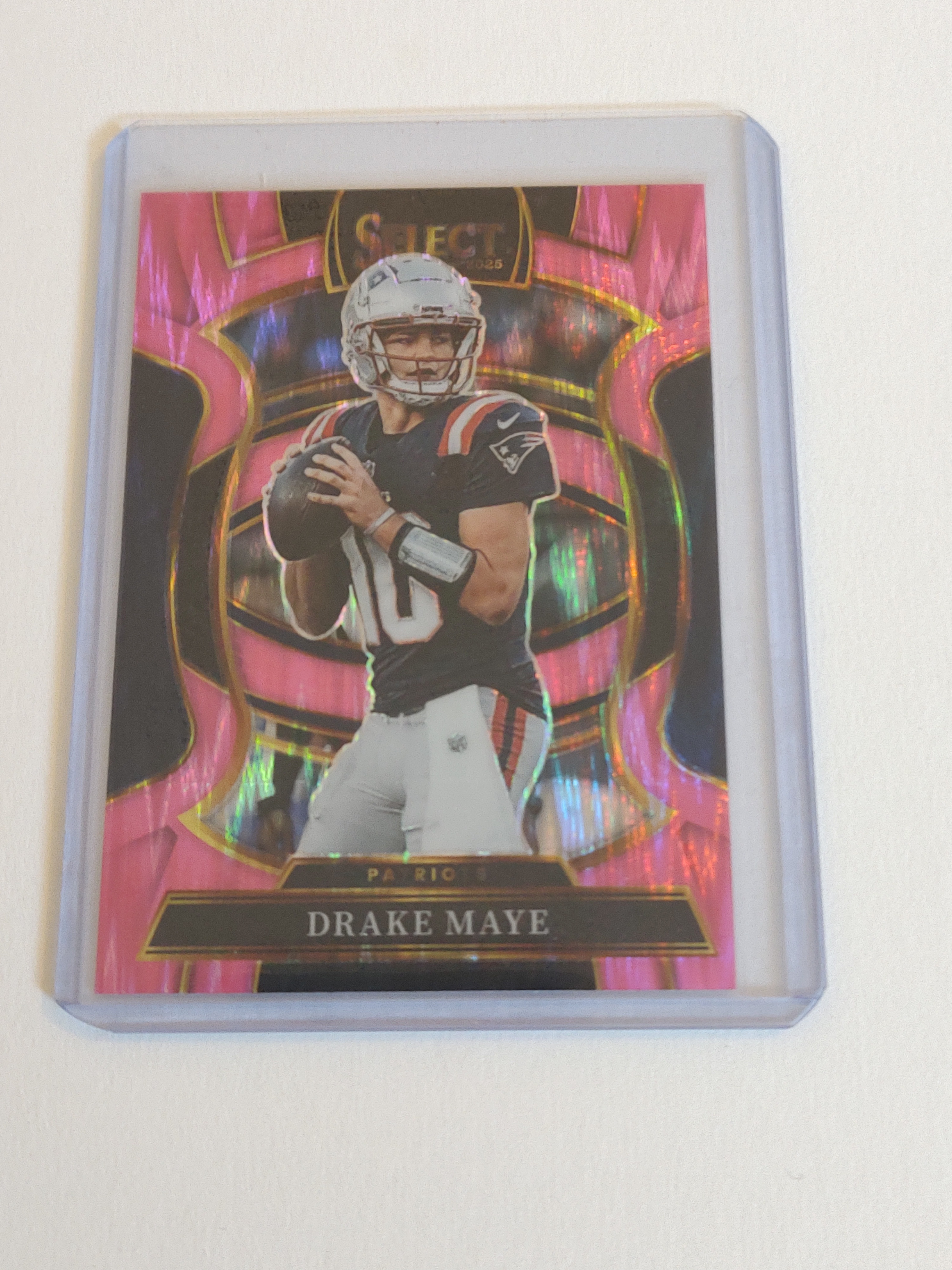 FREE: Drake Maye *Pink Shock Prizm 2025 SELECT #80