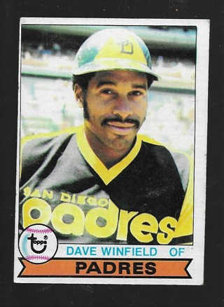 1979 TOPPS DAVE WINDFIELD #30 (HOF)